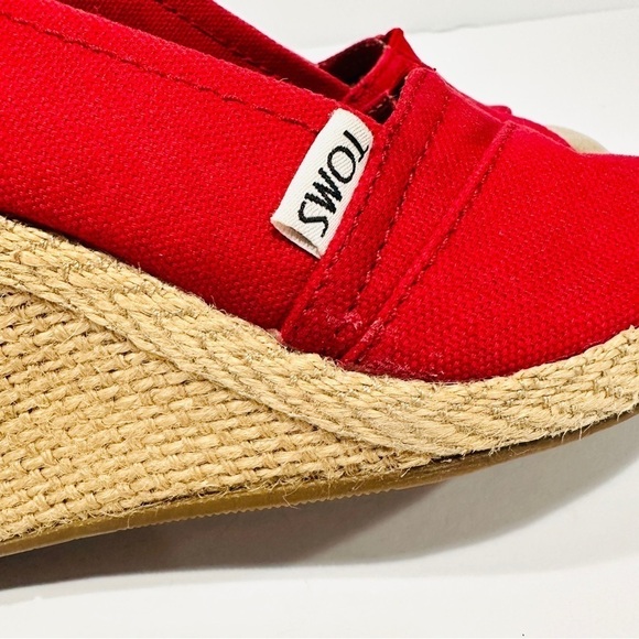TOMS Classic Red Canvas Wedge Espadrille Peep Toe Shoes Sandals - Picture 9 of 9